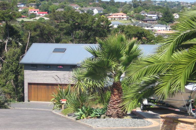 Photo of property in 123 Pemberton Avenue, Bayview, Auckland, 0629