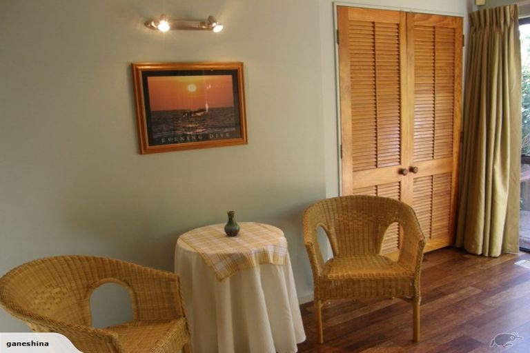 Photo of property in 66 Rosecamp Road, Beach Haven, Auckland, 0626