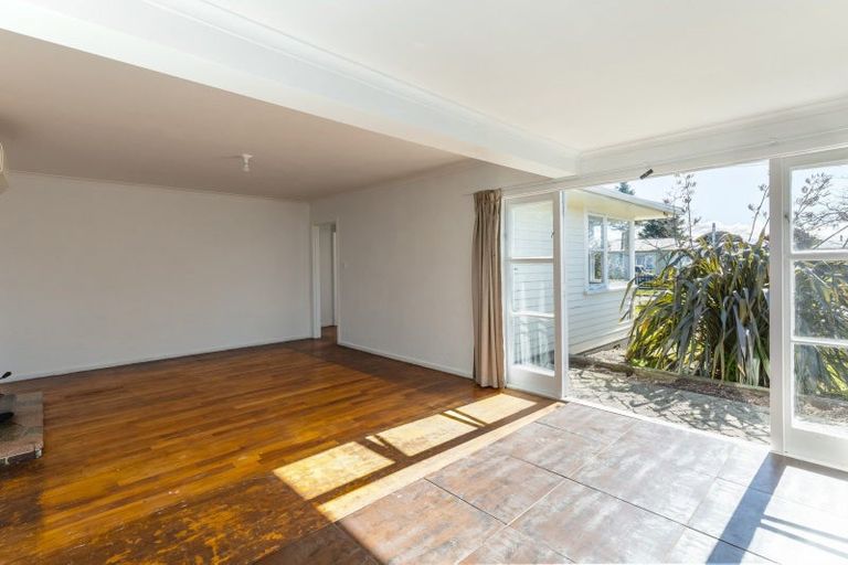 Photo of property in 97 Cameron Crescent, Masterton, 5810