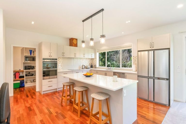 Photo of property in 28 Barry Curtis Place, Levin, 5510