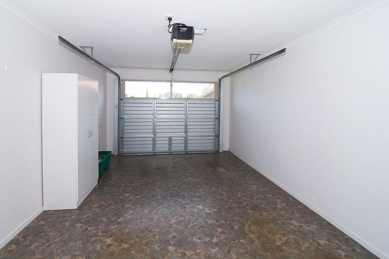 Photo of property in Holdsworth Villas, 70/2 William Donald Drive, Solway, Masterton, 5810