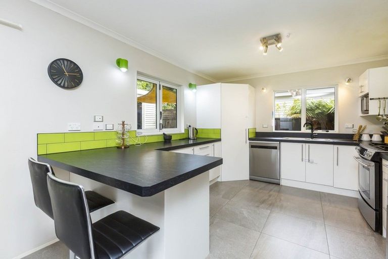 Photo of property in 22 Bridge Road, Birchville, Upper Hutt, 5018