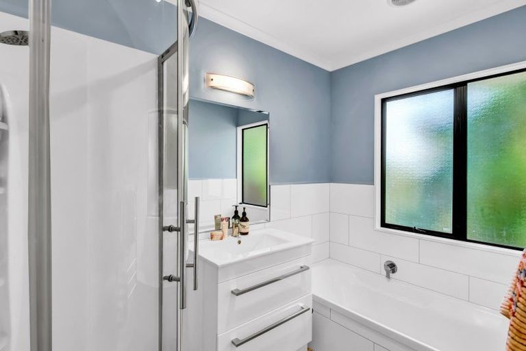 Photo of property in 22 Cedar Drive, Paraparaumu Beach, Paraparaumu, 5032