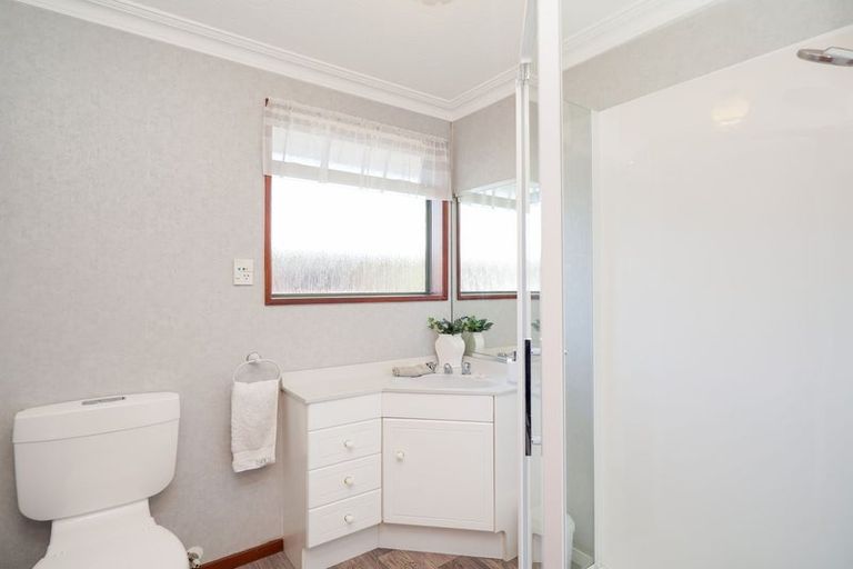 Photo of property in 124 Kildare Drive, Waikiwi, Invercargill, 9810