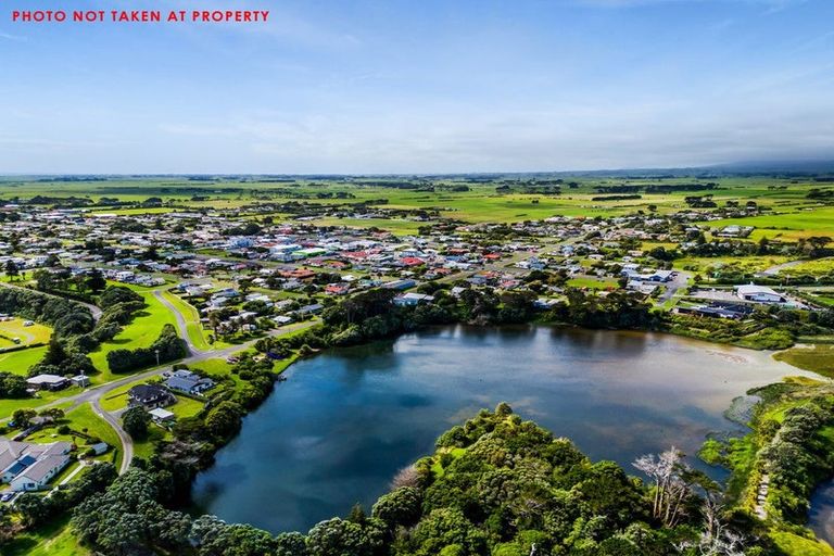 Photo of property in 11 Tasman Street, Opunake, 4616