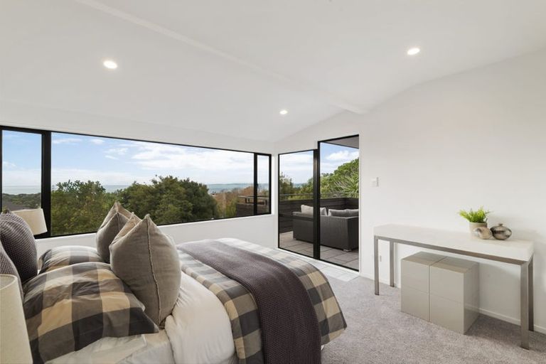 Photo of property in 1/95 Braemar Road, Castor Bay, Auckland, 0620