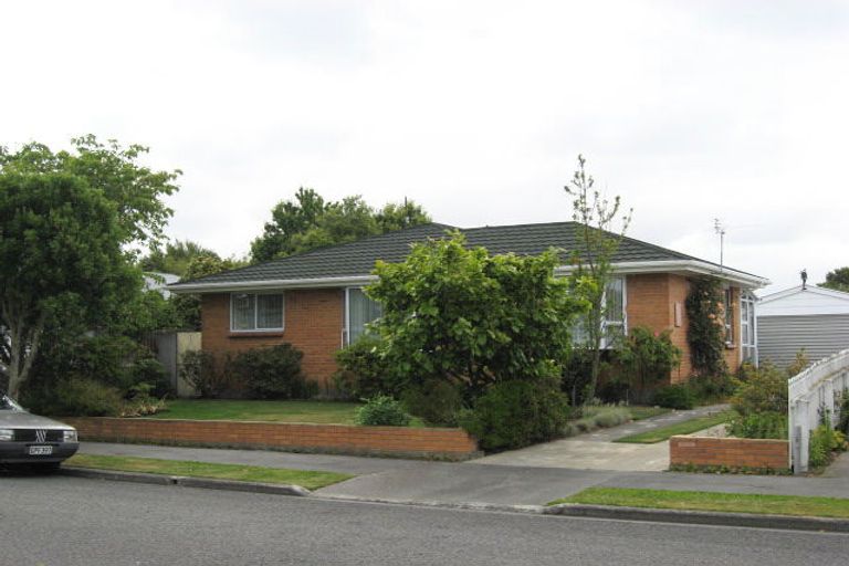 Photo of property in 27 Yardley Street, Avonhead, Christchurch, 8042
