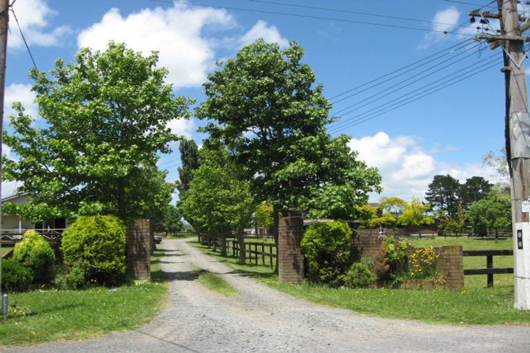 Photo of property in 323 Airfield Road, Ardmore, Papakura, 2582