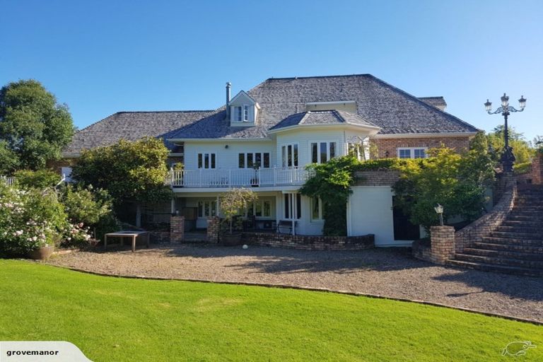 Photo of property in 8 Faith Grove, Greenhithe, Auckland, 0632