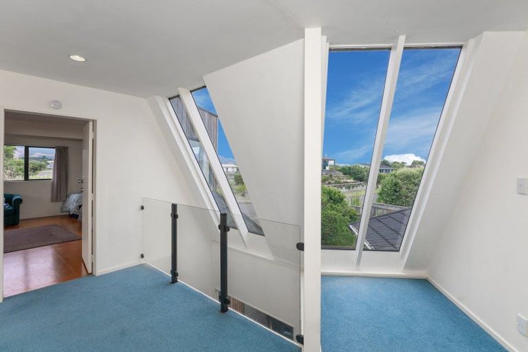 Photo of property in 17 Oratia Street, Waikanae Beach, Waikanae, 5036