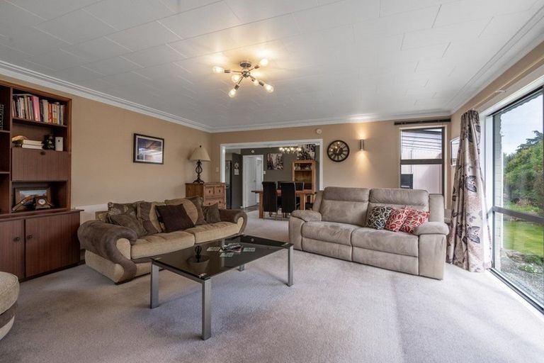 Photo of property in 114 Ruru Avenue, Otatara, Invercargill, 9879