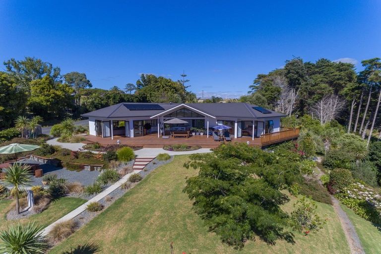 Photo of property in 104 Turvey Road, Mangonui, 0420