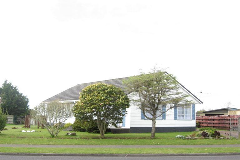 Photo of property in 16 Sunnyvale Street, Bell Block, New Plymouth, 4312