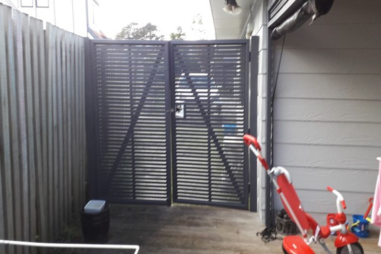 Photo of property in 7b Pokapu Place, Bethlehem, Tauranga, 3110