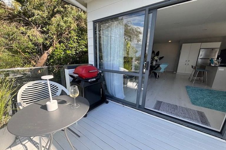 Photo of property in 120a Awaruku Road, Torbay, Auckland, 0630