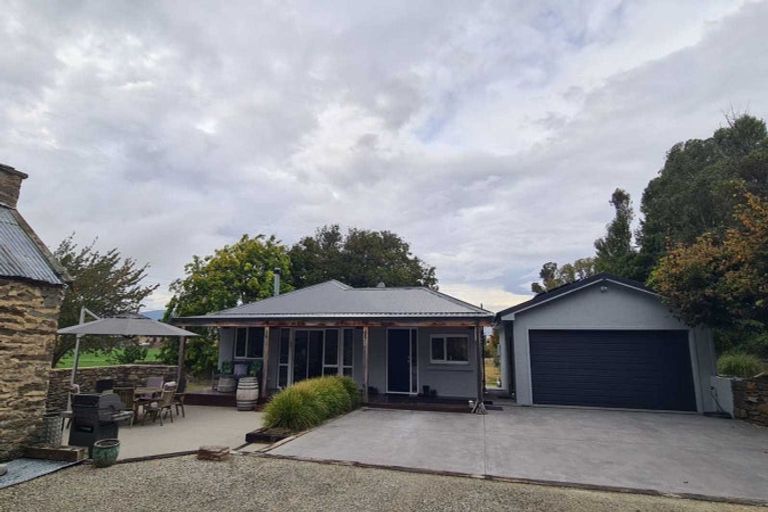 Photo of property in 2821 Luggate - Cromwell Road, Queensberry, Cromwell, 9383
