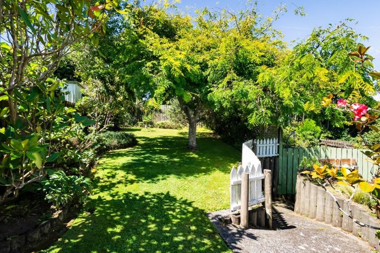 Photo of property in 4 Bronte Place, Whalers Gate, New Plymouth, 4310
