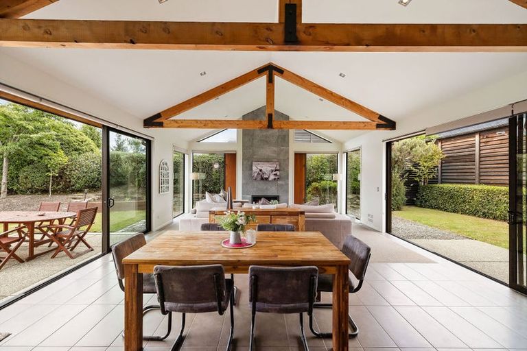 Photo of property in 5 Glengarry Court, Jacks Point, Queenstown, 9371