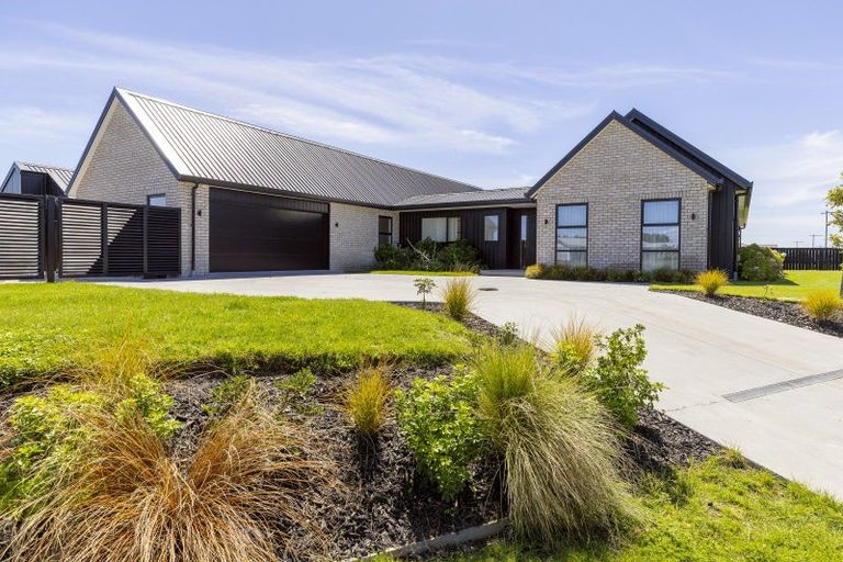 Photo of property in 107 Harakeke Drive, Wharewaka, Taupo, 3330