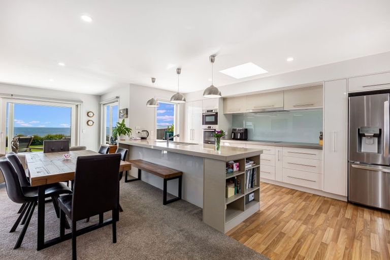 Photo of property in 96 The Esplanade, Raumati South, Paraparaumu, 5032