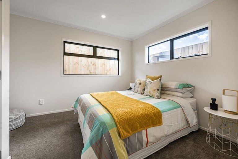 Photo of property in 18 Okohaka Avenue, Glenbrook, 2681