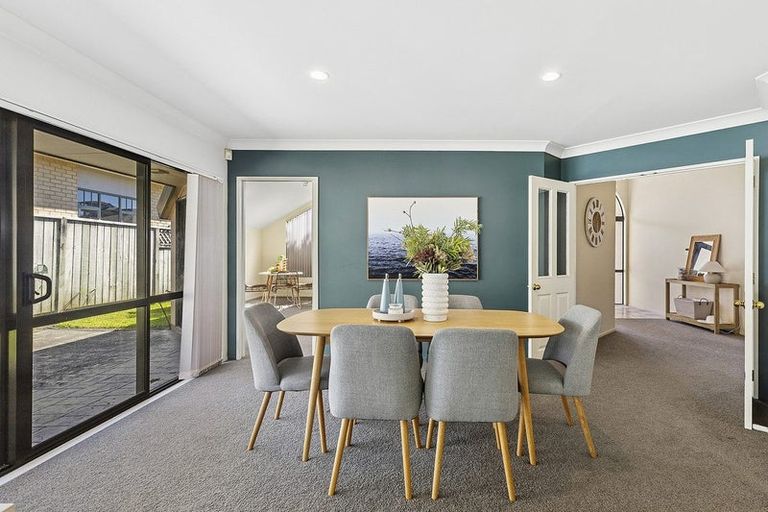 Photo of property in 23 Amesbury Drive, Churton Park, Wellington, 6037