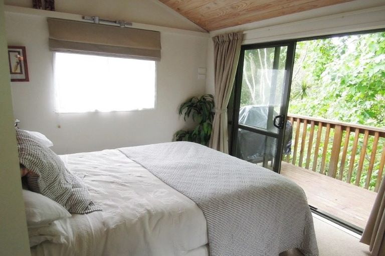 Photo of property in 85 Park Rise, Campbells Bay, Auckland, 0630