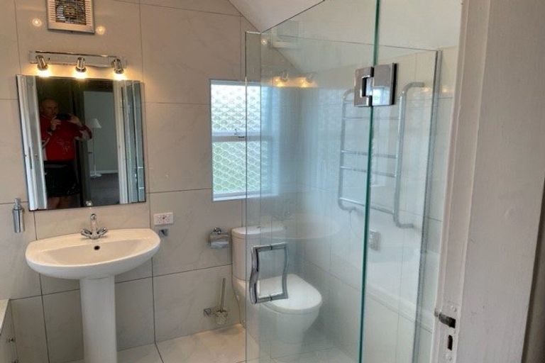 Photo of property in 55 Straven Road, Riccarton, Christchurch, 8011