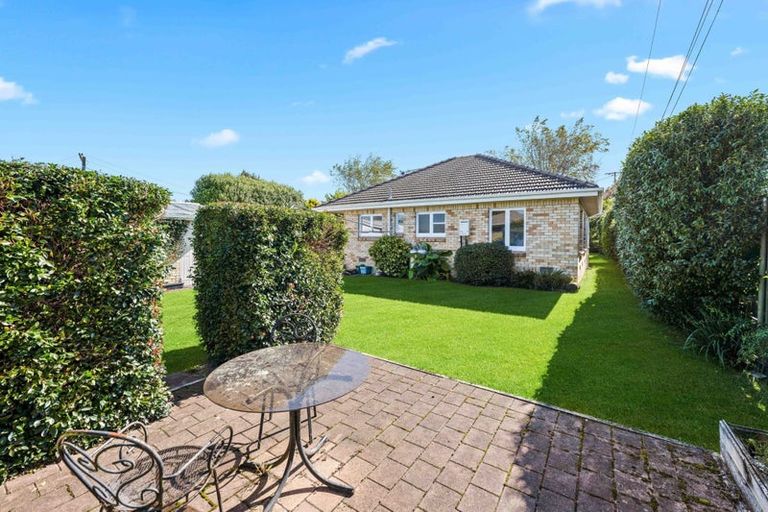 Photo of property in 18 Duncan Road, St Andrews, Hamilton, 3200