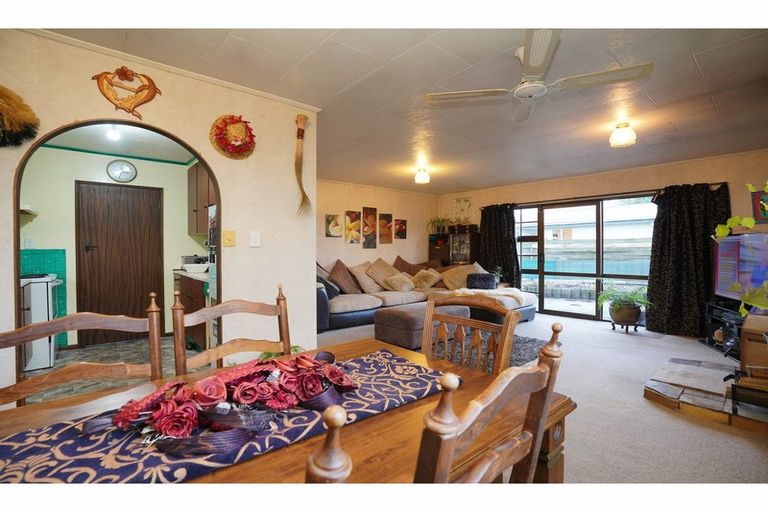 Photo of property in 94 Dunbeath Crescent, Kew, Invercargill, 9812