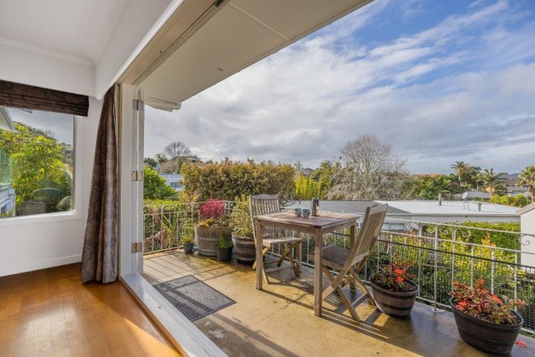 Photo of property in 2/17 Bevyn Street, Castor Bay, Auckland, 0620