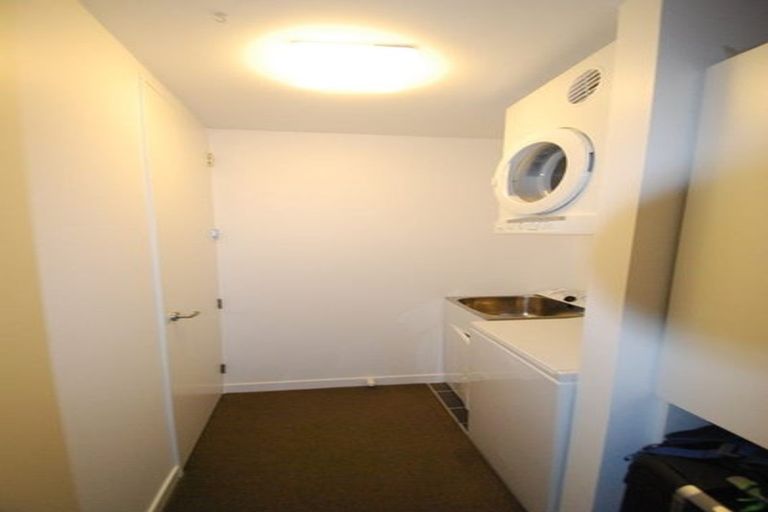 Photo of property in Montreaux Apartments, 9c/164 The Terrace, Wellington Central, Wellington, 6011