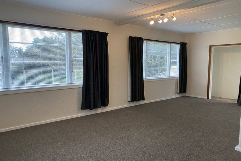 Photo of property in 44 Bluegum Road, Paraparaumu Beach, Paraparaumu, 5032