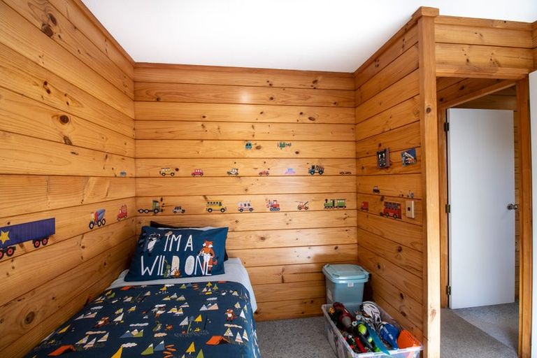 Photo of property in 65 Queens Road, Waikanae Beach, Waikanae, 5036