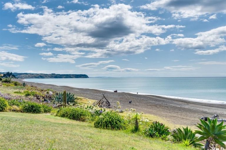 Photo of property in 211 Whirinaki Road, Eskdale, Napier, 4182