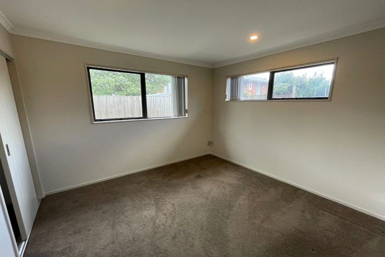 Photo of property in 8a Tawa Crescent, Manurewa, Auckland, 2102