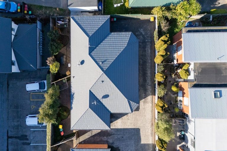 Photo of property in 126 Clarence Street, Riccarton, Christchurch, 8011