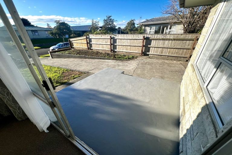 Photo of property in 12 Palliser Place, Milson, Palmerston North, 4414