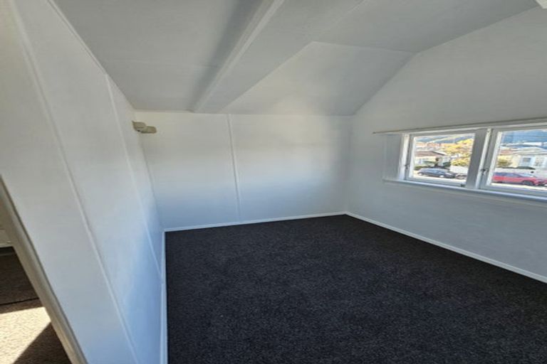 Photo of property in 6 Roxburgh Grove, Petone, Lower Hutt, 5012