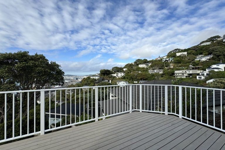 Photo of property in 102 Barnard Street, Wadestown, Wellington, 6012