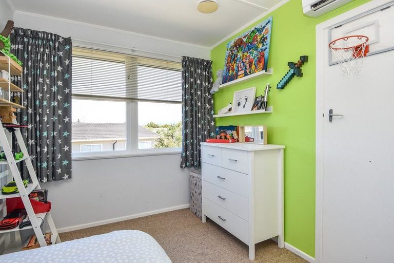 Photo of property in 10 Fairbrother Street, Carterton, 5713