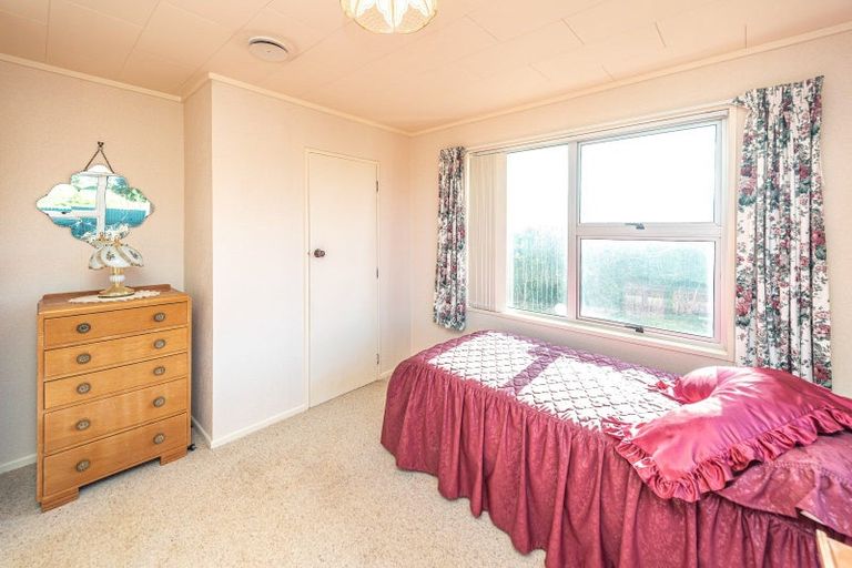 Photo of property in 14 Hood Street, Castlecliff, Whanganui, 4501