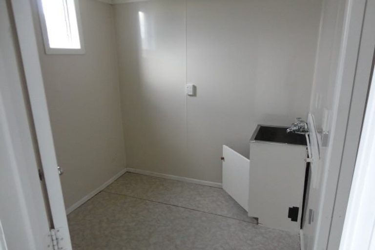 Photo of property in 19 Archibald Road, Kelston, Auckland, 0602