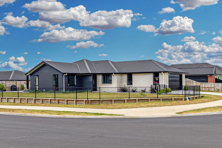 Photo of property in 1 Windermere Drive, Te Awamutu, 3800