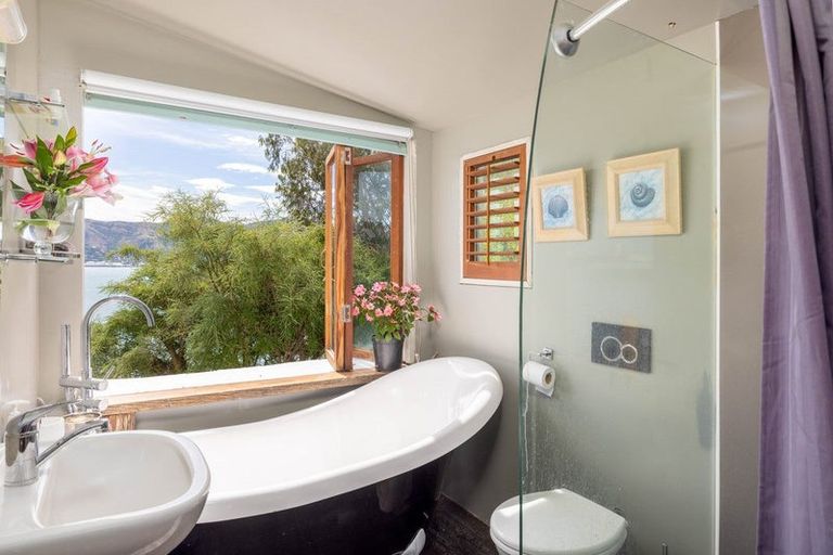 Photo of property in 301 Marine Drive, Charteris Bay, Governors Bay, 8971