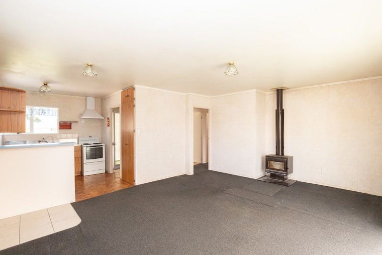 Photo of property in 14 Darlington Street, Ngatea, 3503