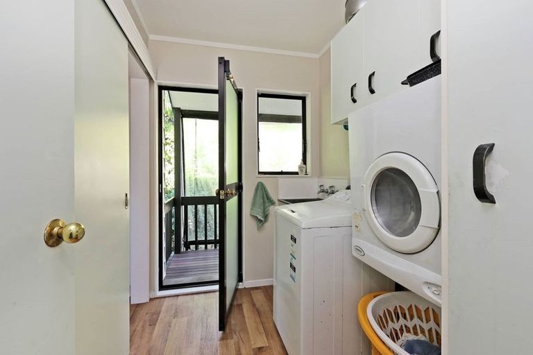 Photo of property in 13 Busby Hill, Havelock North, 4130