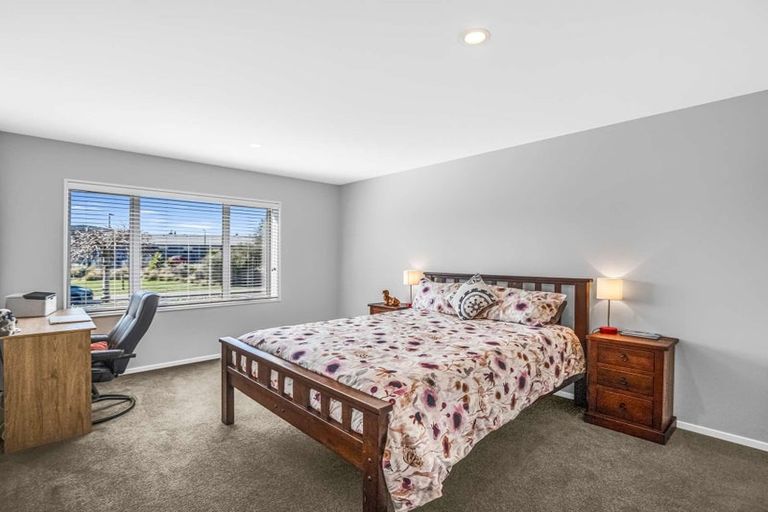 Photo of property in 2 Awa Place, Rangiora, 7400