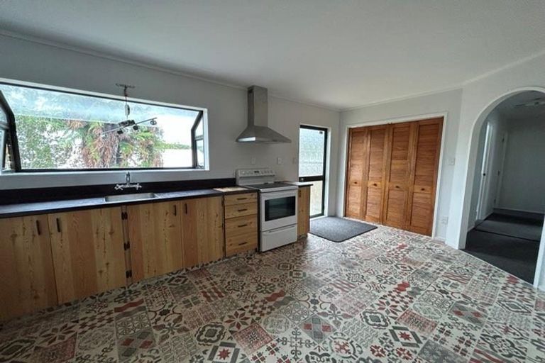 Photo of property in 11b Mountain Road, Western Heights, Rotorua, 3015