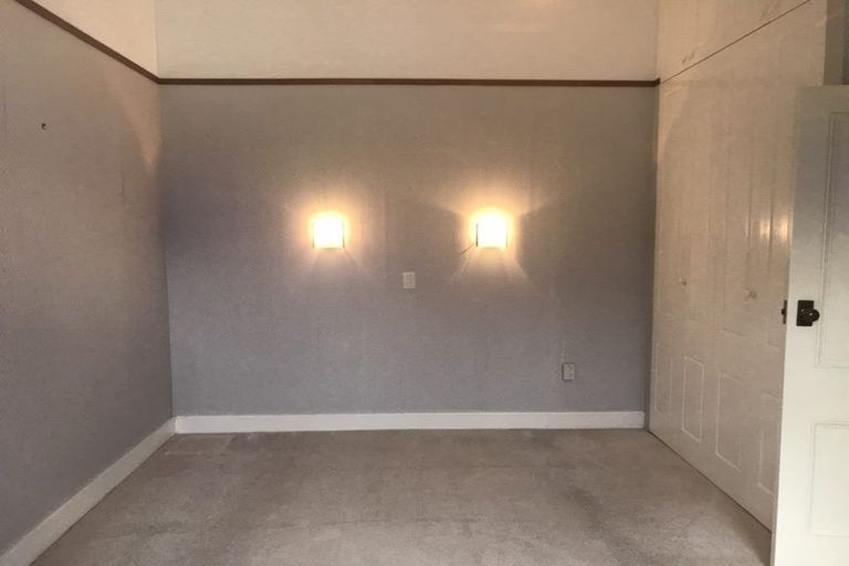 Photo of property in 2 Melrose Crescent, Melrose, Wellington, 6023